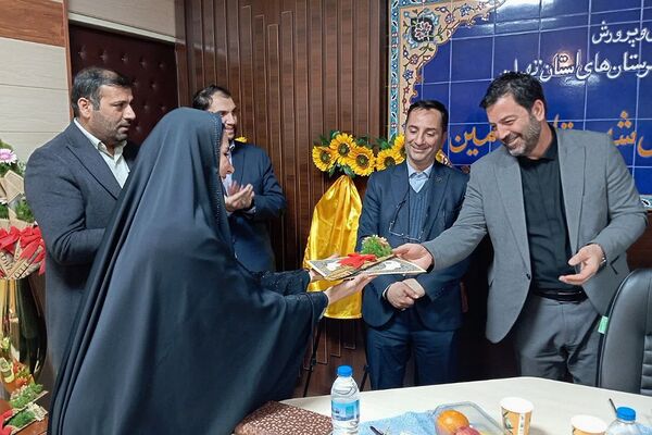 آیین تجلیل از پژوهشگران و فناوران برتر آموزش و پرورش ورامین 
