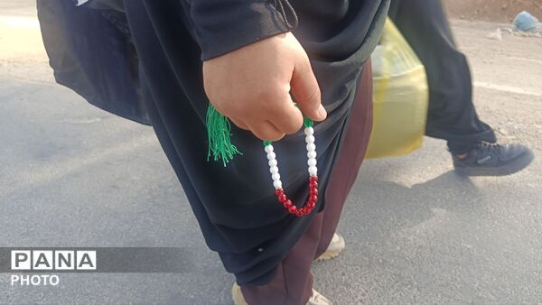 جاماندگان اربعین در میانکوه هم‌قدم شدند