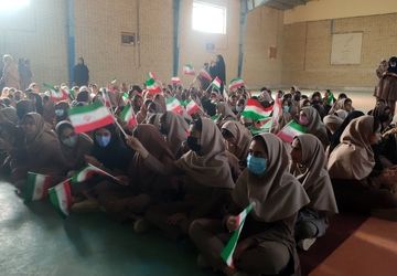 جشن باشکوهی در مدرسه فروغ روستای رضوان برگذار شد