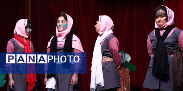 حضور نماینده استان در مرحله کشوری چهارمین جشنواره ملی تئاتر درسی در میناب