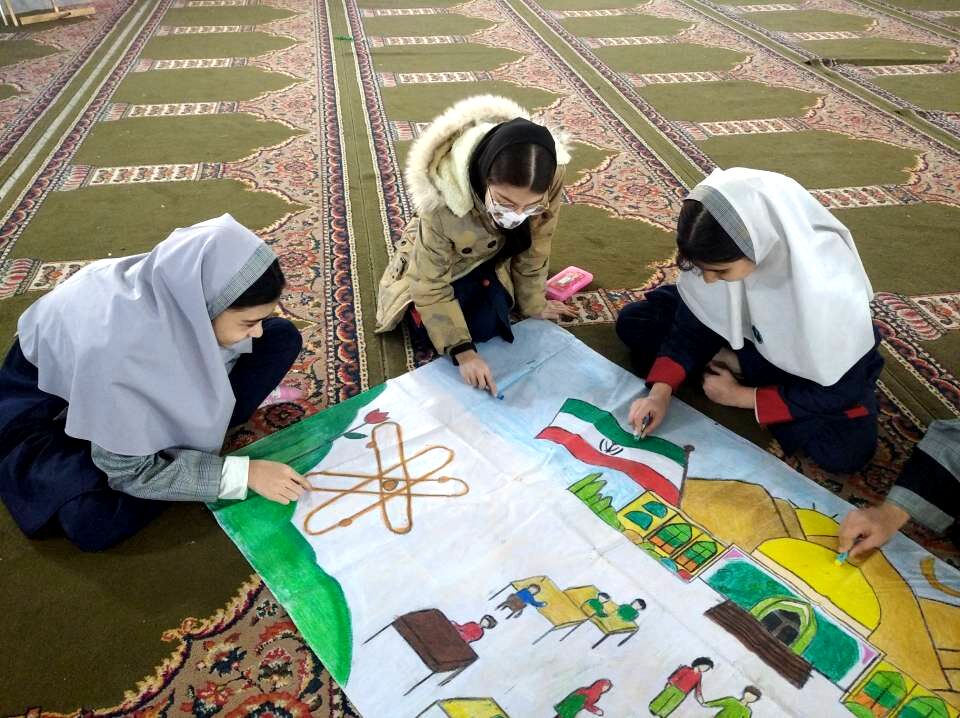 رونمایی از  تابلوی اتحاد دانش‌آموزی در دبستان آزادی