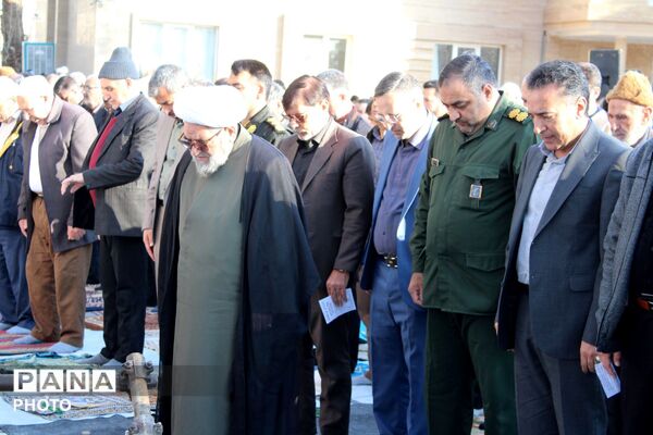 نماز عید سعید فطر در باغ ملی شهرستان سملقان