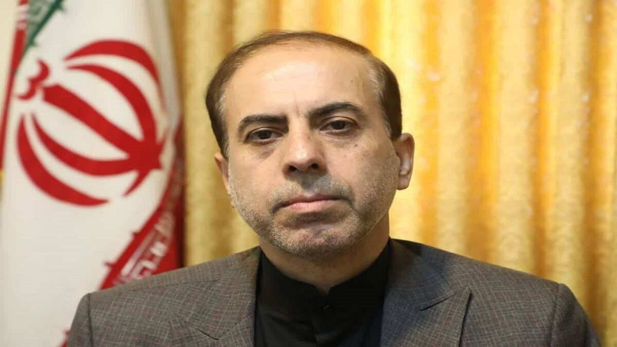 «از ایرانمان دفاع می‌کنیم»  کتابی برای ترویج فرهنگ ایثار و مقاومت بین دانش آموزان