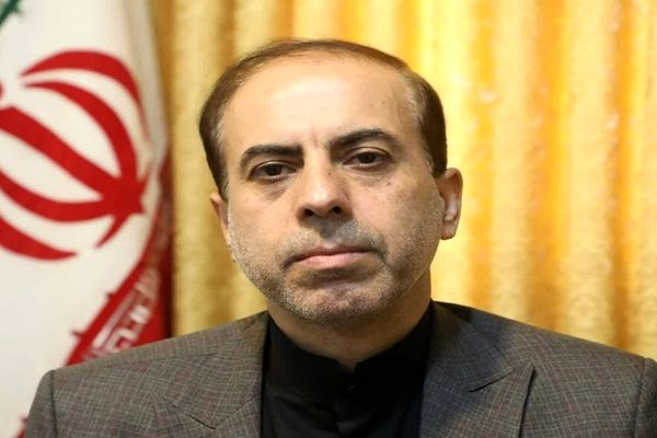 «از ایرانمان دفاع می‌کنیم»  کتابی برای ترویج فرهنگ ایثار و مقاومت بین دانش آموزان