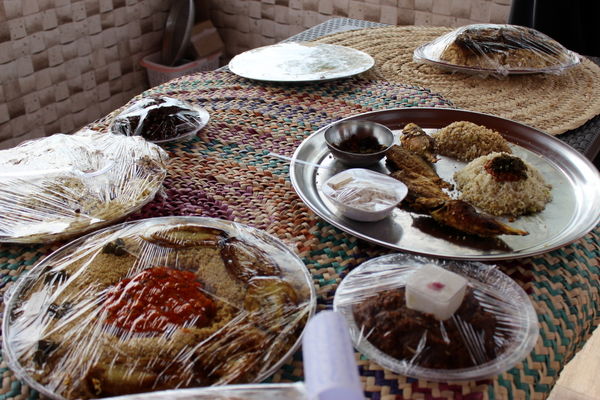 جشنواره غذا و صنایع دستی در اردوی تمشک دختران استان بوشهر