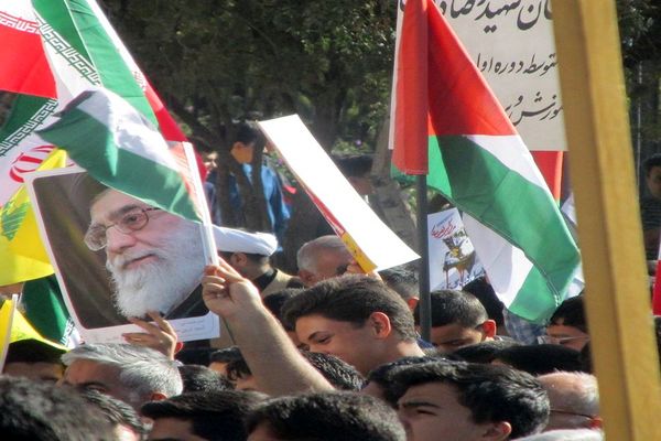 نقش آفرینی جدید نسل Z در مراسم 13 آبان از نگاه تصویر