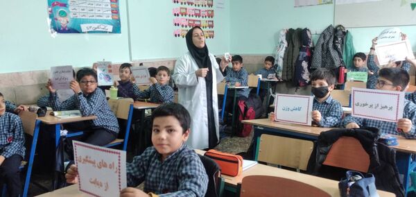 آموزش پیشگیری از بیماری دیابت به دانش‌آموزان شهرستان قدس