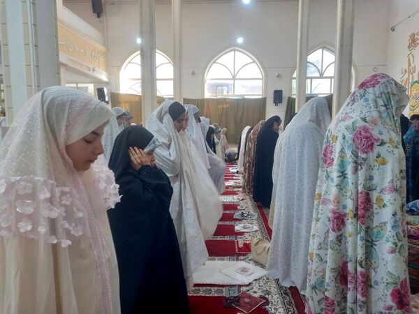 بازدید مسئولان اداره آموزش و پرورش ناحیه یک شهرری از اعتکاف دانش‌آموزان