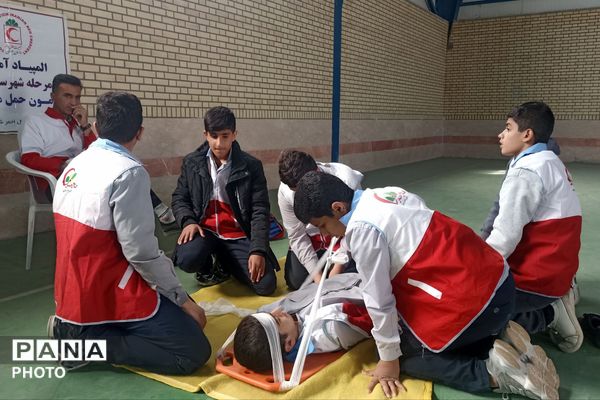 نمایش آمادگی و مهارت دانش‌آموزان در مسابقات دادرس