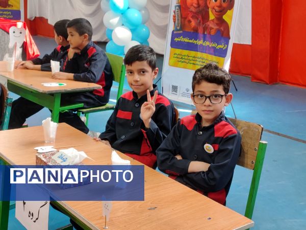 زنگ بهداشت دهان و دندان در دبستان معلم دوره اول نواخته شد