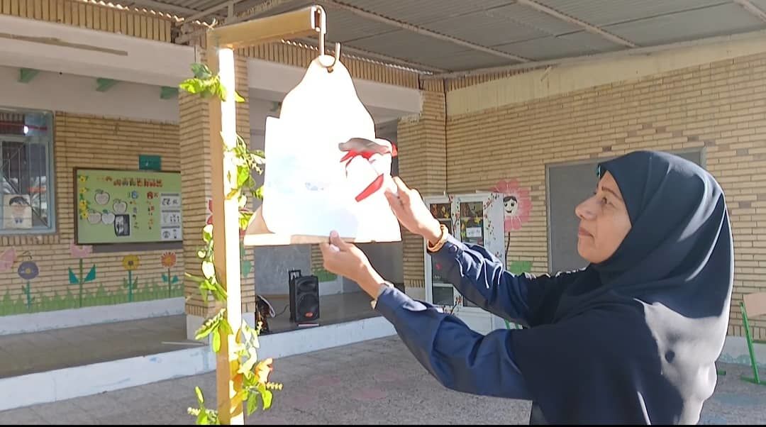 «صبحگاه مقاومت» در مدرسه شهید مطهری فین 