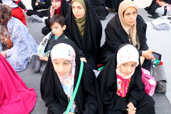 مراسم جشن روزه اولی‌ها در حرم حضرت زینب (س) خواهر امام رضا(ع)