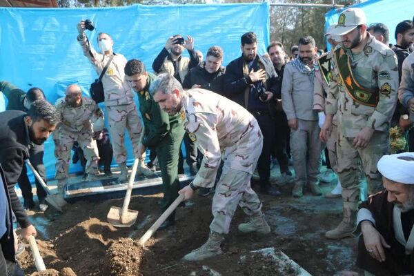 برگزاری مراسم تشییع پیکر پاک مطهر شهید مرزبانی سرهنگ دوم هادی سدیدی