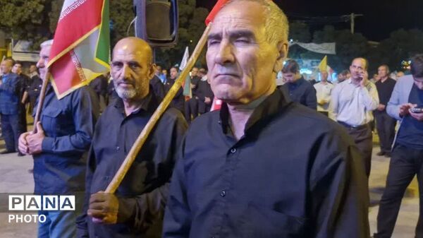 صد و سی شب بیعت با رهبری در نورآباد؛ تجدید میثاق مردم با ولایت