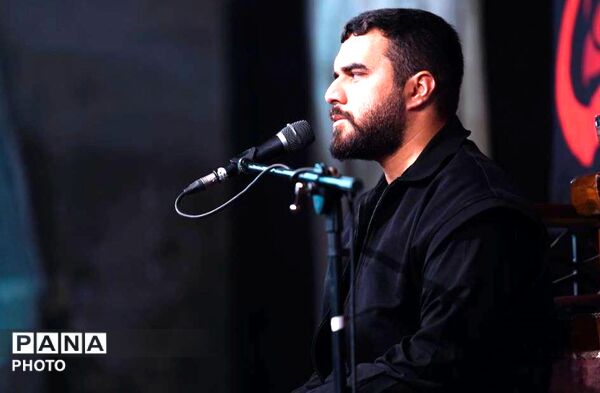 خیابان، مسافر بی‌ تاب محرم