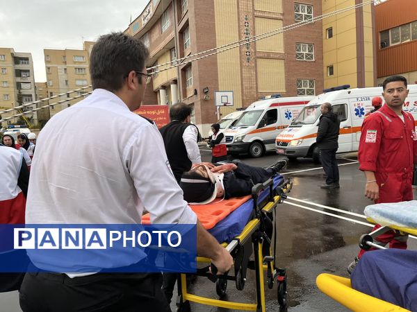 مانور زلزله در مدرسه بانو خاکره شیراز