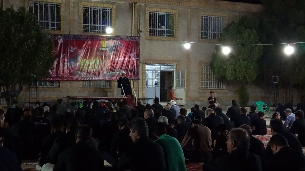 شب عاشورا؛ هیئت فرهنگیان میزبان امام جمعه کاشمر