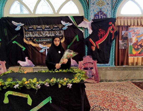 شمع وجود شهید گمنام، محفل منتظران را نورانی کرد
