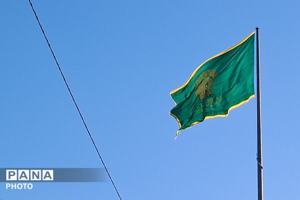رژه‌ خودرویی با پرچم مقدس آستان‌قدس‌رضوی به مناسب دهه کرامت در بهارستان