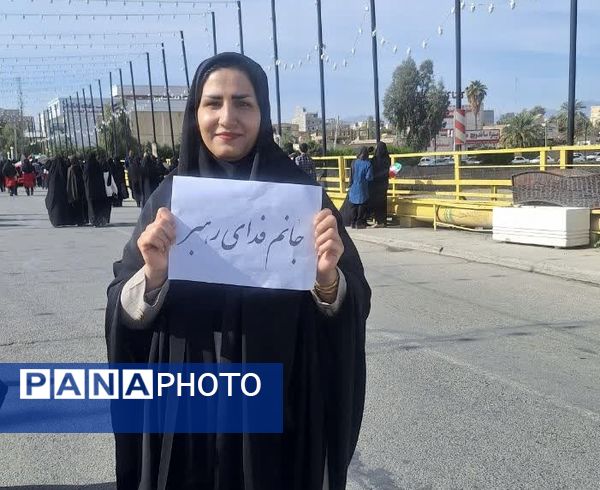 دختران آموزشگاه نوریه شهرستان جیرفت در راهپیمایی امروز