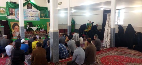 استقبال مردم شهر تیتکانلو از پرچم امام رضا(ع)