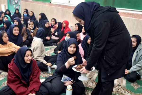 در سوگ مادرِ وفا