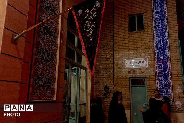 مراسم دسته عزاداری سید و سالار شهیدان امام حسین (ع) 