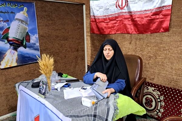 میز خدمت در هفته سلامت وجمعیت به یاد شهدای خدمت