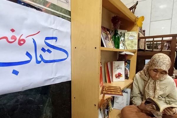 حضور دانش‌آموزان معتکف ناحیه دو شهرری در جلسات بصیرتی