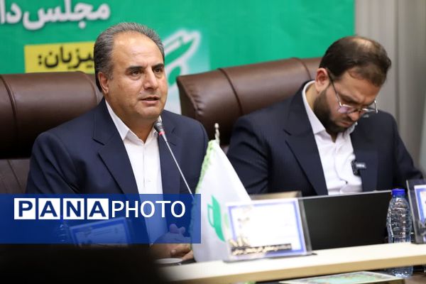 اولین روز نشست قطبی دوازدهمین دوره مجلس دانش‌آموزی به میزبانی استان آذربایجان شرقی