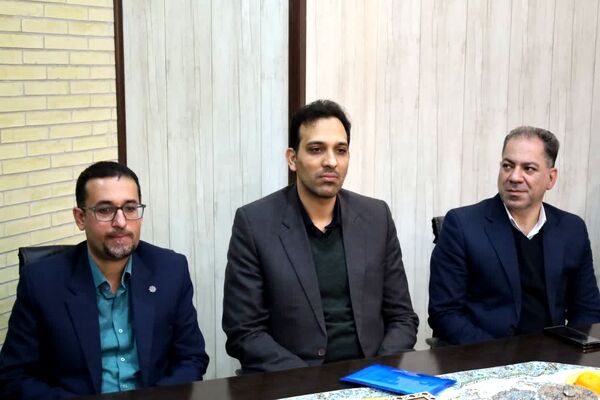 افتتاح زمین چمن دبیرستان دوره اول استعدادهای درخشان شهیدان مزیدی 