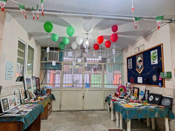 شکوفایی هنر نسل فردا در دبیرستان حضرت ولی عصر (عج)