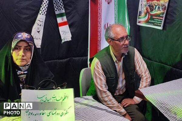 خدمت رسانی دانش‌آموزان و فرهنگیان دبیرستان تزکیه شهرری در موکب بسیج دانش آموزی 
