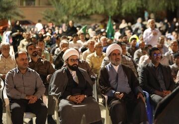شور غدیری دراجتماع بزرگ مردمی پارسیان 