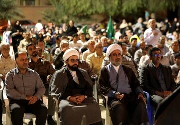 شور غدیری دراجتماع بزرگ مردمی پارسیان 