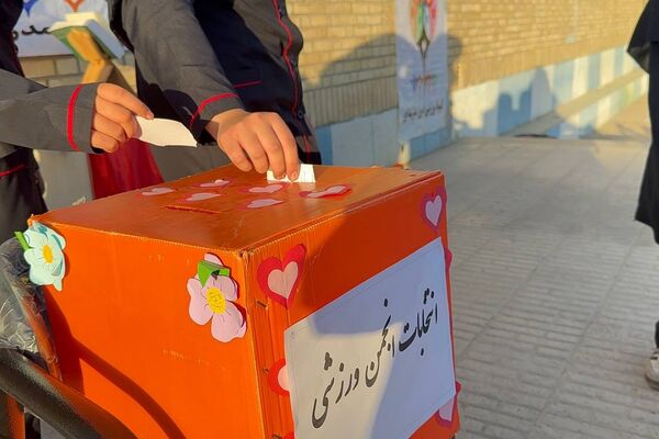 درخشش دانش‌آموزان ورزشکار دبیرستان بعثت۲ وایین در المپیاد درون مدرسه‌ای 