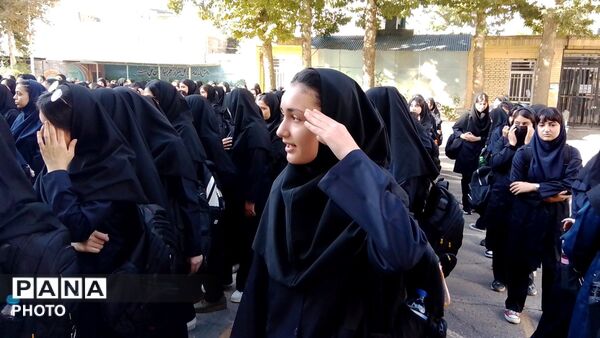 آغاز مدارس در دبیرستان شهید مطهری نیشابور 