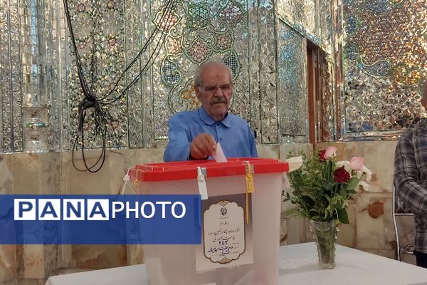 مردم شیراز پای کار ایران و وطنشان