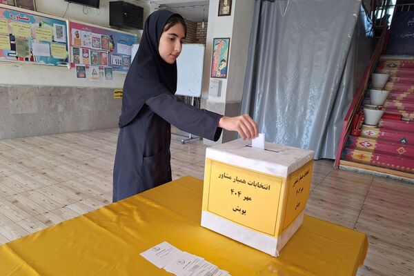 انتخابات همیار مشاور در مدارس شیراز