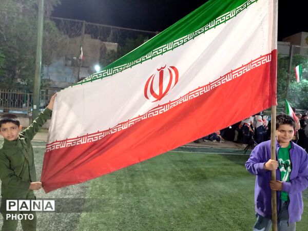 قاب‌های ماندگار از قرارگاه فرهنگی منطقه ۱۰ در هفته معلم 