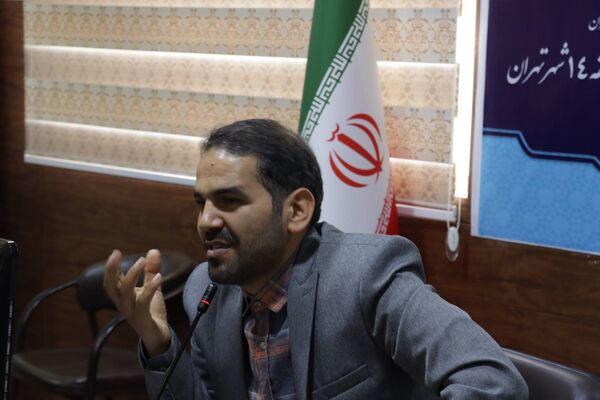 جلسه توانمندسازی دانش‌آموزان برتر در مسابقات قرآن و عترت