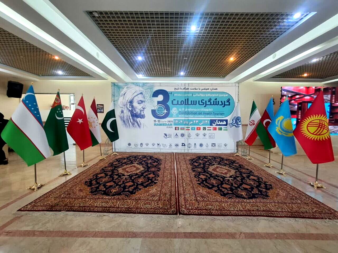 معاون دبیر کل اکو: ایران کشوری امن برای گردشگری سلامت است