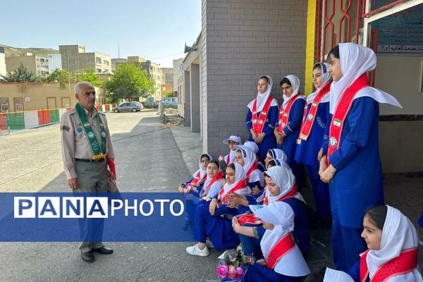 بازدید رئیس سازمان دانش‌آموزی کردستان و ارزیابان کشوری از روند فعالیت پیشتازان