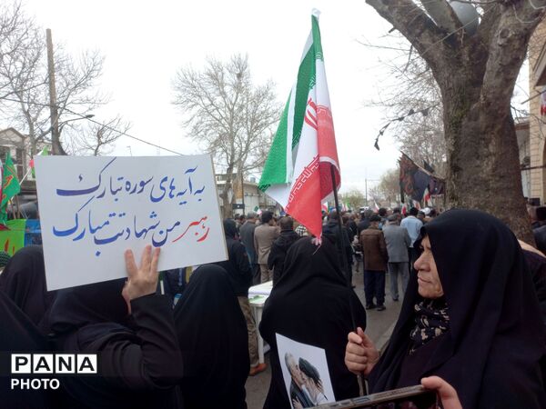 حضور پرشور مردم و نوجوانان خزل در راهپیمایی روز قدس به عشق رهبری و آرمان فلسطین