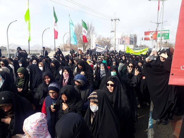 جلوه‌هایی از حماسه آفرینی مردم شیروان در راهپیمایی ۲۲ بهمن 