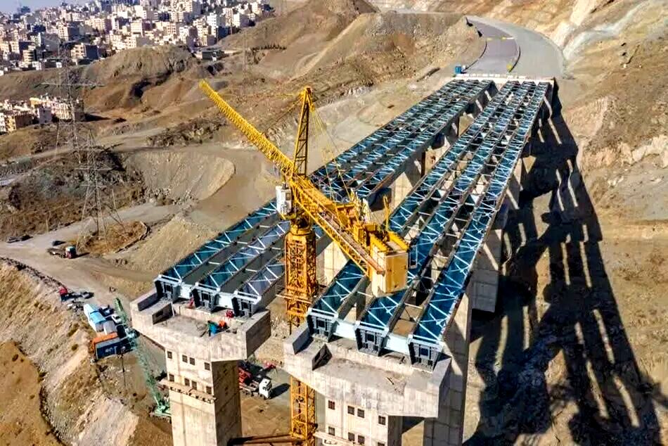 تهاتر ملک ۱۴۰۰ میلیارد تومانی وزارت راه با بدهی دولت به آزادراه کنارگذر کرج