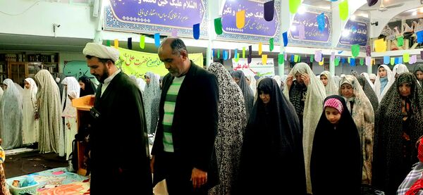 مراسم اعتکاف مادر دختری در مسجد صاحب الزمان آشخانه