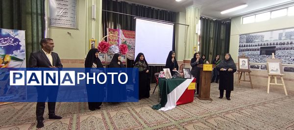 برگزاری یادواره شهدا در آموزشگاه دخترانه فاطمیه ملارد 