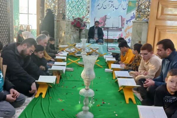 آیین گلباران مزار شهدا با حضور مسئولان شهرستان رباط‌کریم