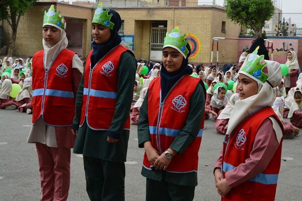 برگزاری مراسم هفته زمین پاک در بهارستان‌دو
